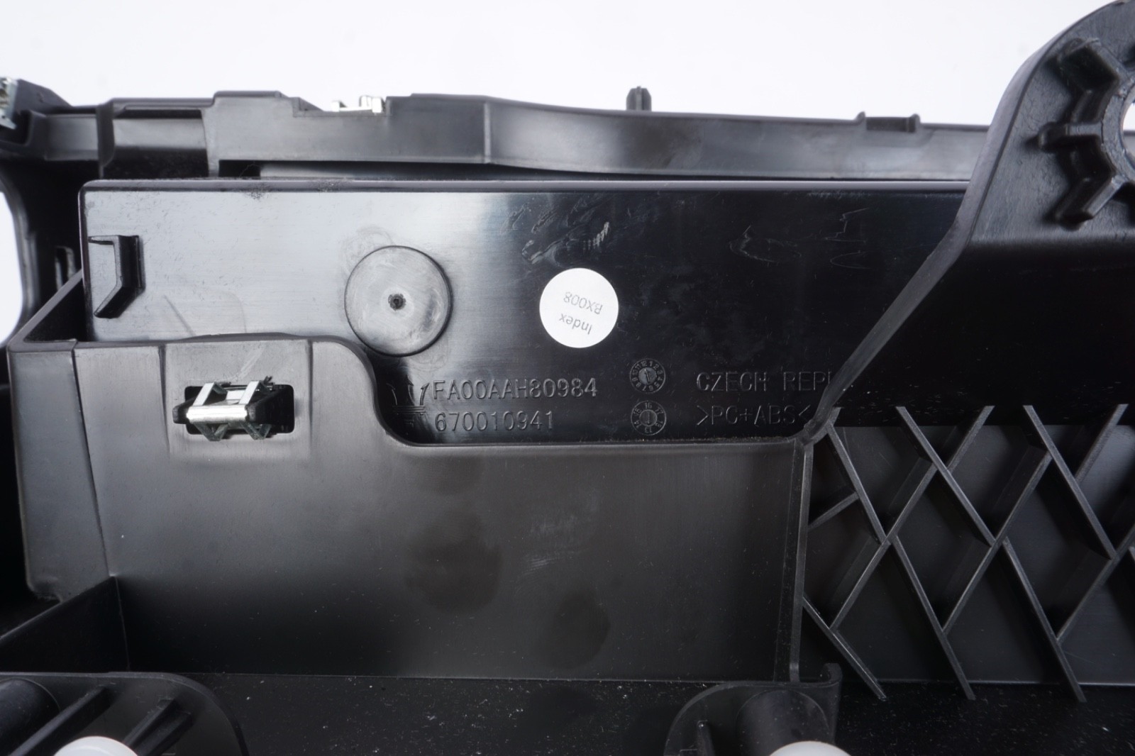 2014-20 MASERATI GHIBLI RIGHT DASH GLOVEBOX STORAGE LID COMPARTMENT TRIM M157