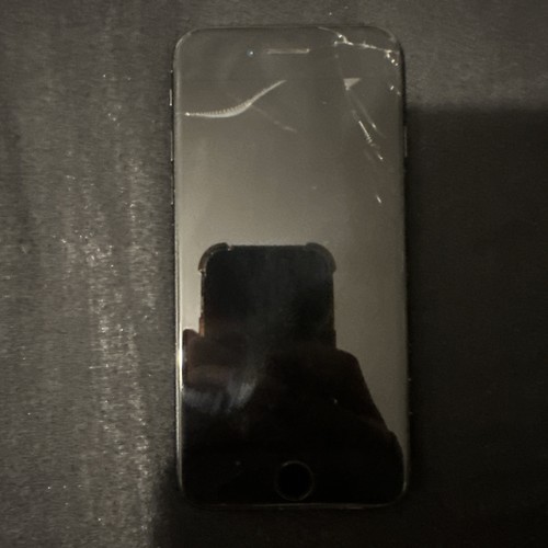 Apple iPhone 7 schwarz Grade D, entsperrt