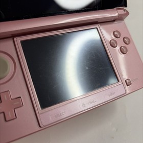 Nintendo 3DS Handheld Video Game Console Pink CTR-001 (USA) W Charger