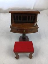 Vintage Dollhouse Concord Miniature Desk 1:12 Scale With Bench. Good Condition! 