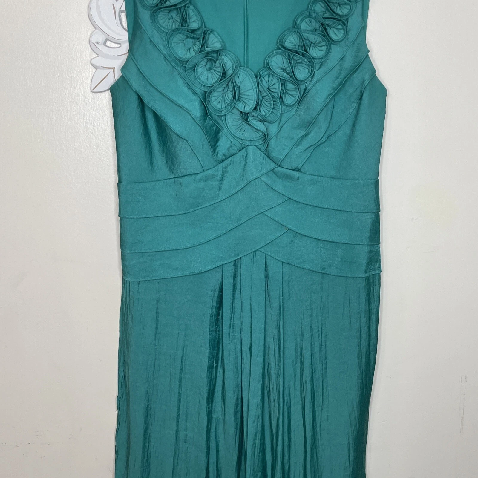 VETEMENTS SANGRIA taglia 14 ABITO senza maniche con volant scollo a V corpetto a strati foderato VERDE