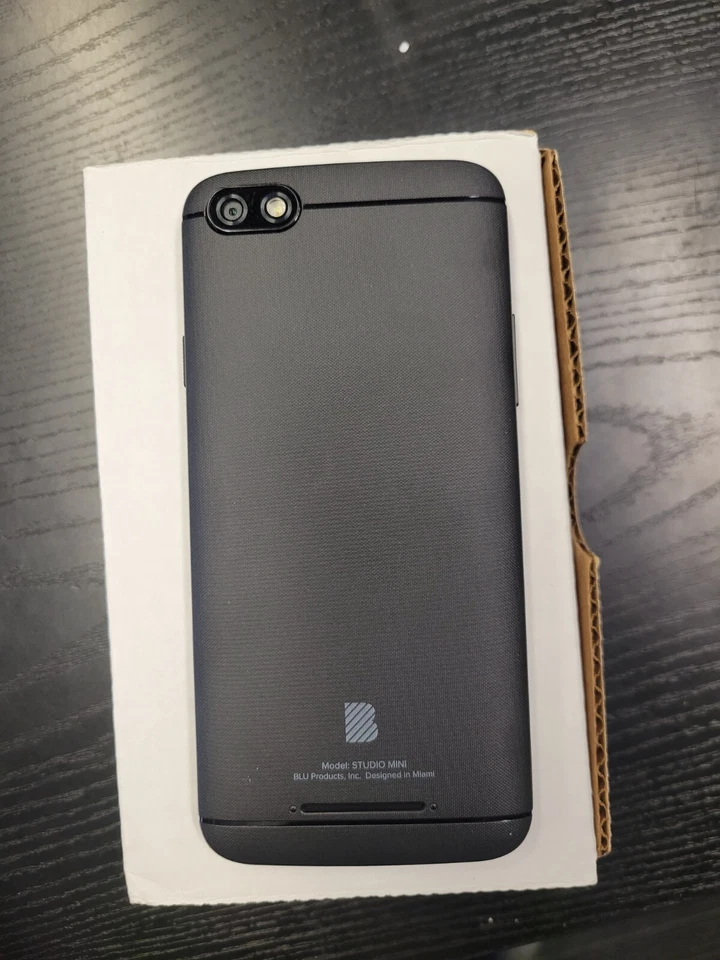 BLU Studio Mini - S0530UU - 5.5" 32GB Android 4G LTE Smartphone | OPEN BOX - Image 3 of 4