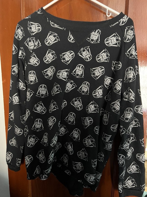 Star Wars Darth Vader Sweatshirt Size XXL but fits like XL
