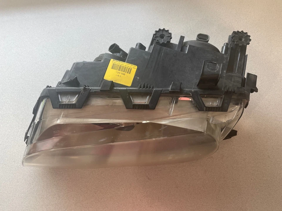 BMW 325xi 325i 330i 330Ci E46 2000-2001 ~ FARO IZQUIERDO ~ 63126904279 Foto 2 de 4