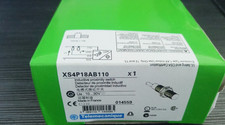 1PC Schneider XS4P18AB110 Analog Proximity Sensor New In Box