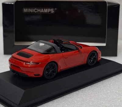 Porsche 911 (991.2) Targa 4 GTS 2016 Red 1:43 Minichamps 410067340