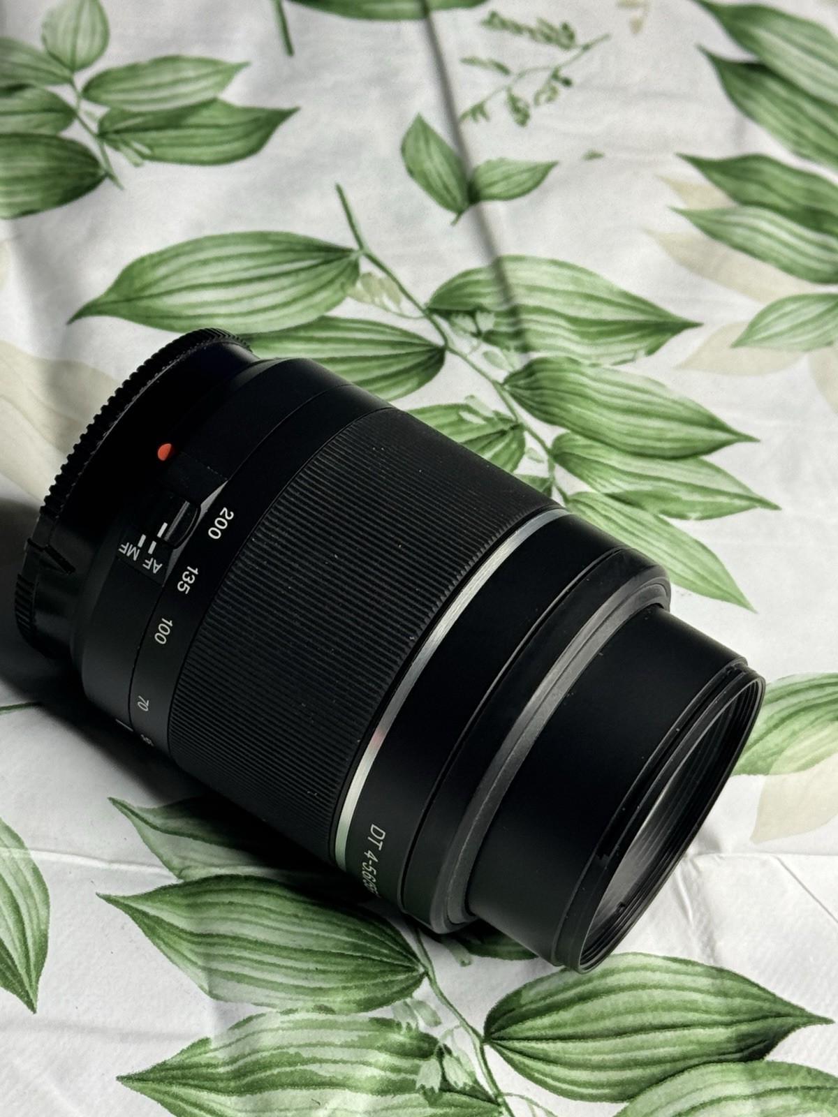 Sony 4-5.6/55-200 SAM 55mm aperture A mount, faulty image 3