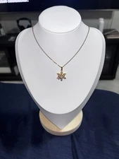 UNOde50 Snowflake Necklace Gold Plated  Chain