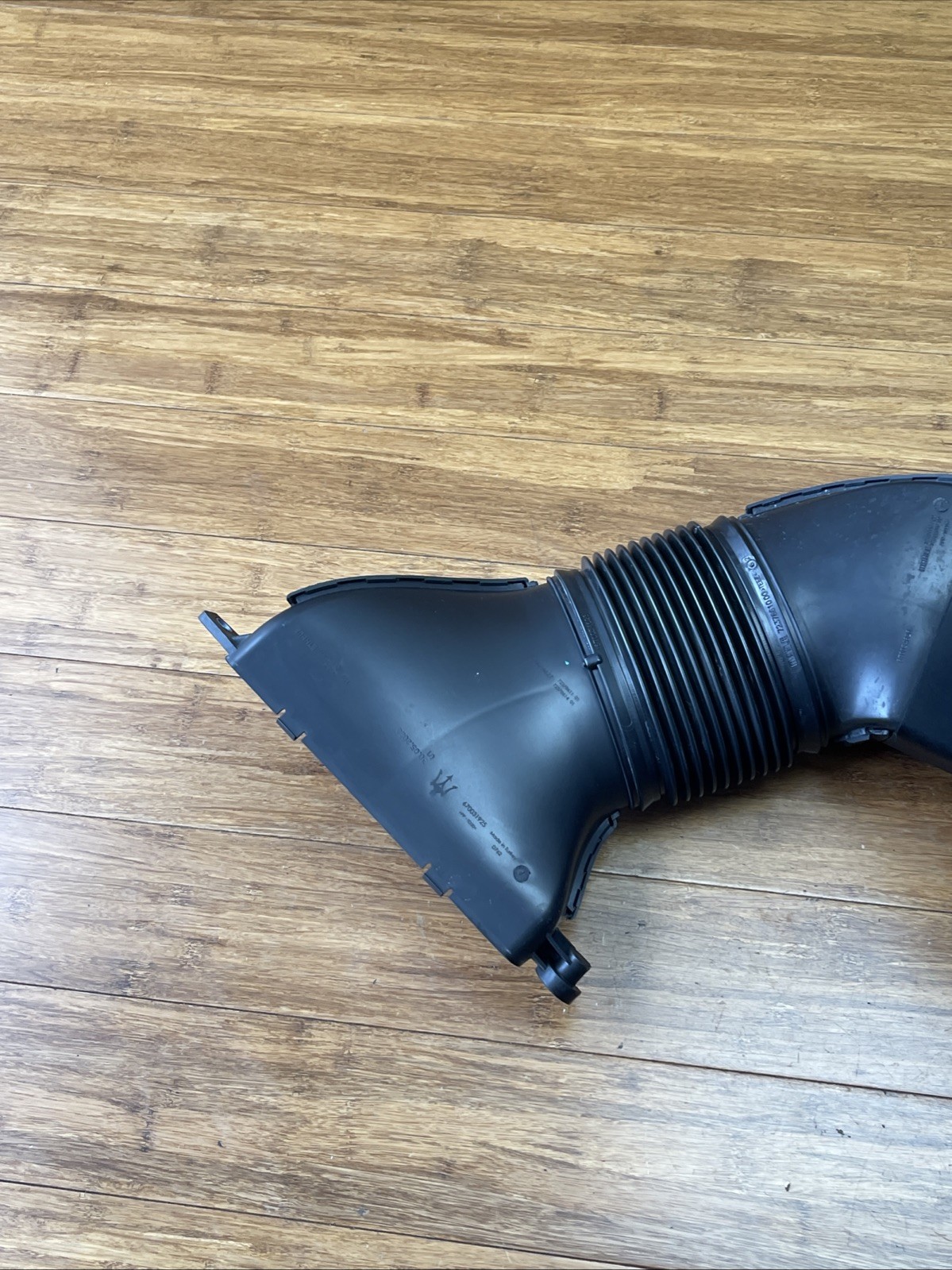 Maserati Levante 2017-2022 RIGHT Air filter box