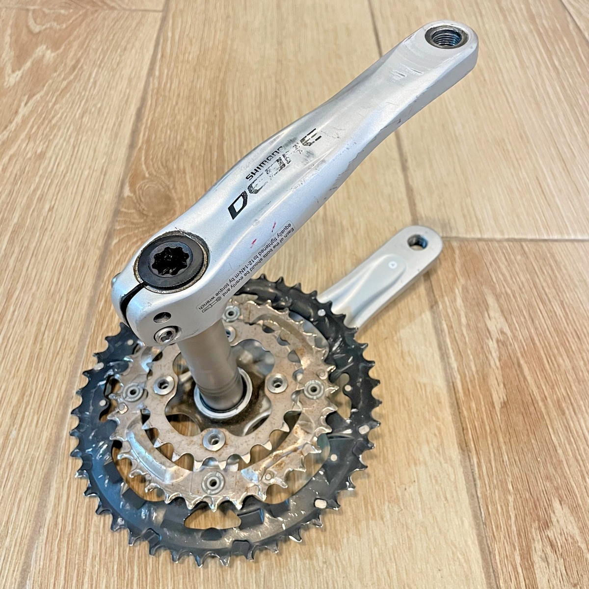 Shimano Deore FC-M590 Crankset 175mm 44/32/22T Triple 3x HollowTec