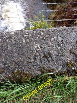 Foto 6x4 OS Niete & Benchmark, Roybridge, Achadh na Croise Inverroy An O c2014