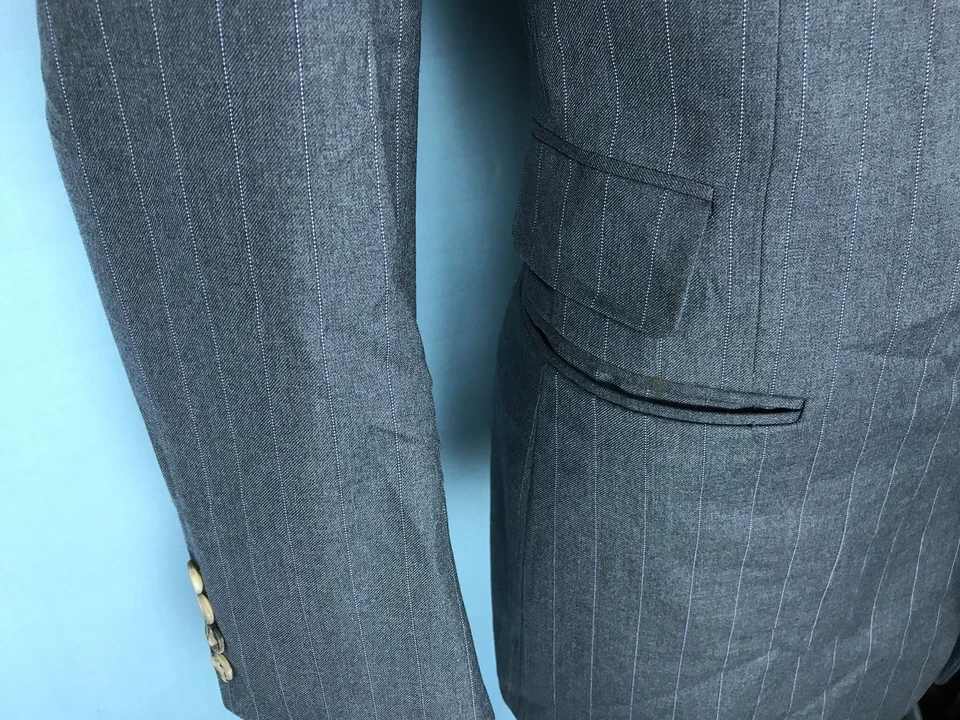 Blazer Para Hombres Paul Stuart Talla 43 = 37R Super 130’s Gris Claro Cian Rayas Cachemira Foto 4 de 4