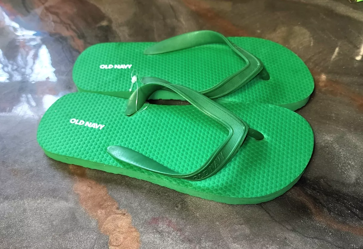 NWT Kids Old Navy Green Classic Flip Flops Sandals Size Large 3 4