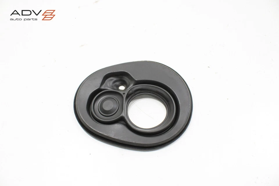 Mercedes GLE350 GLE450 W167 2020-2023 llenado de combustible cuello orificio maletero sellado cubierta OEM Foto 4 de 4