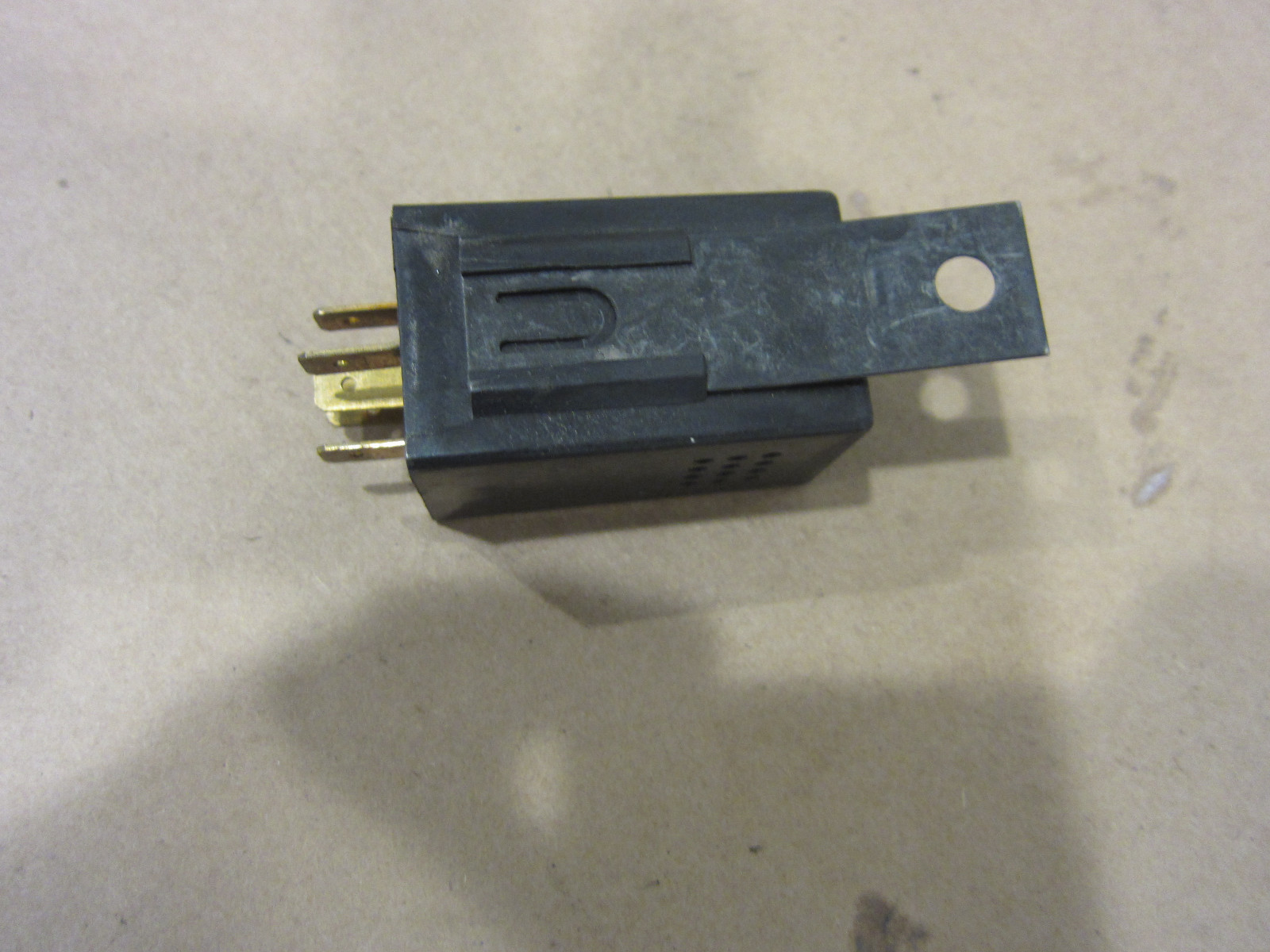 Ferrari 328,Mondial,Testarossa -Oil Pressure Warning Buzzer - Part# 131486