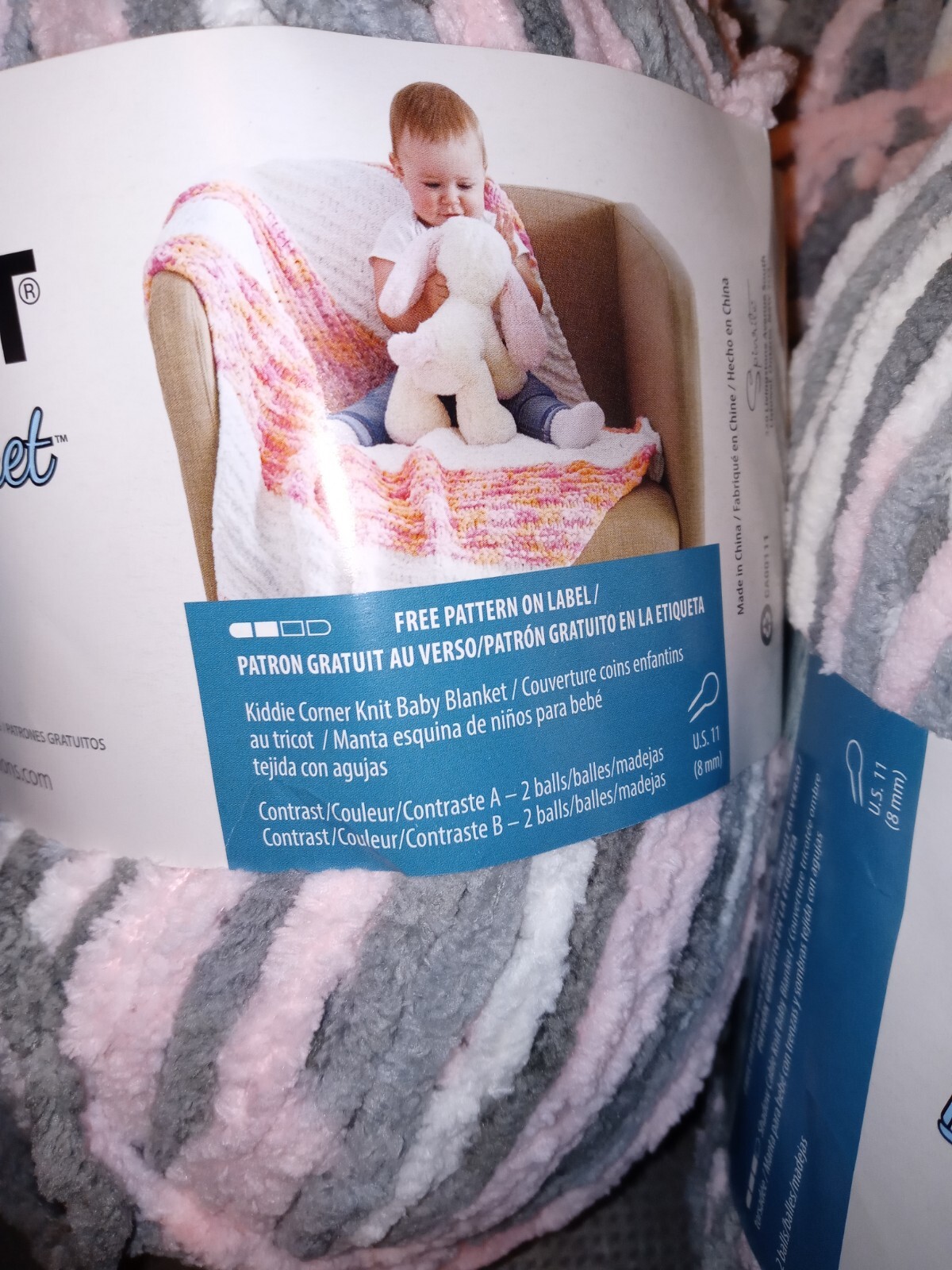 Bernat Baby Blanket Super Bulky Yarn Lot Of 11 Skeins 220yds 10.5 oz