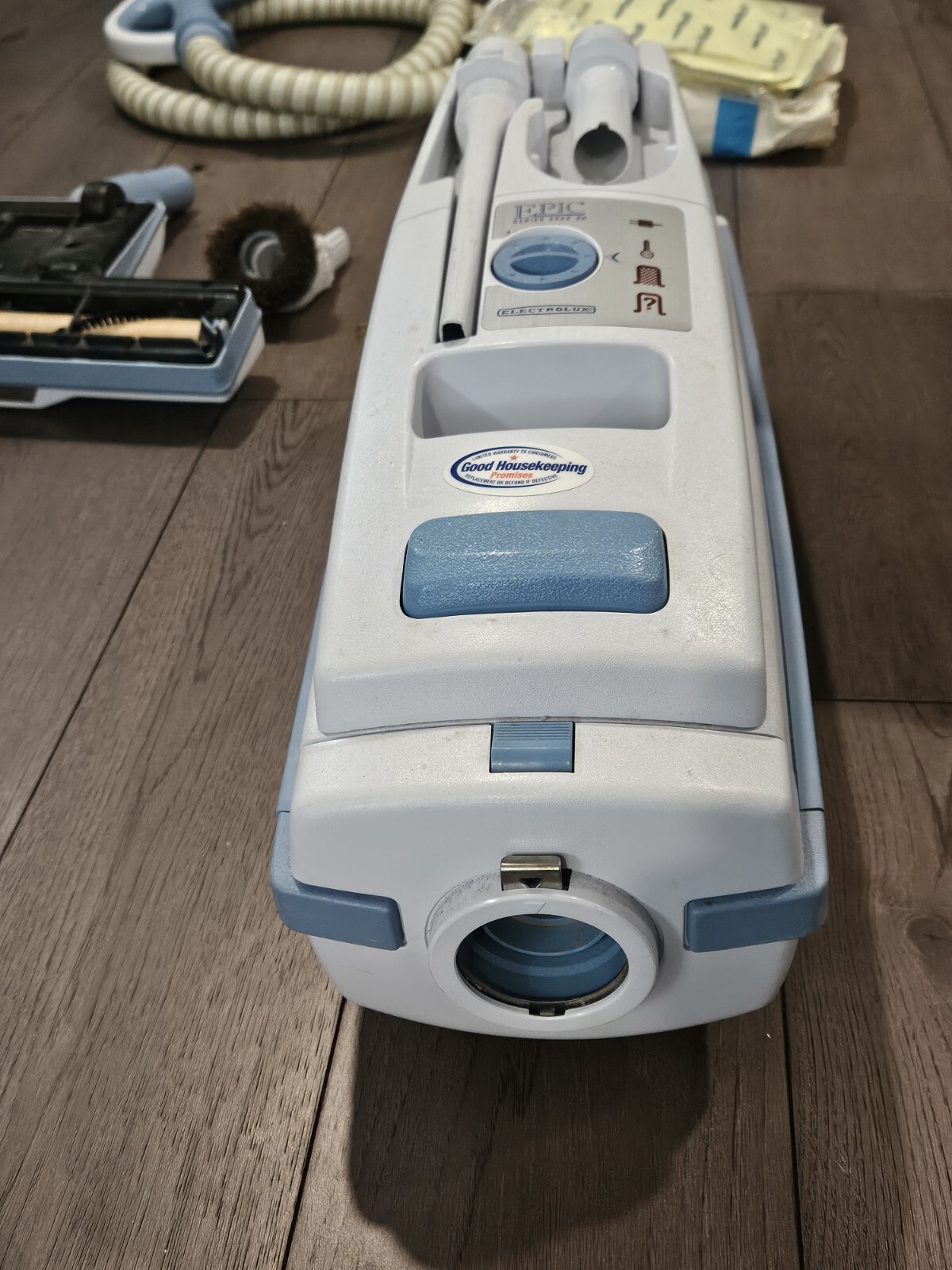 Vtg Electrolux Canister Vacuum Cleaner Epic 6500 SR w/ Manual Box Bags