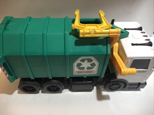 Used Matchbox Garbage Truck 15" Large Scale, Sound FX Matchbox TRUCK ONLY - Picture 6 of 12