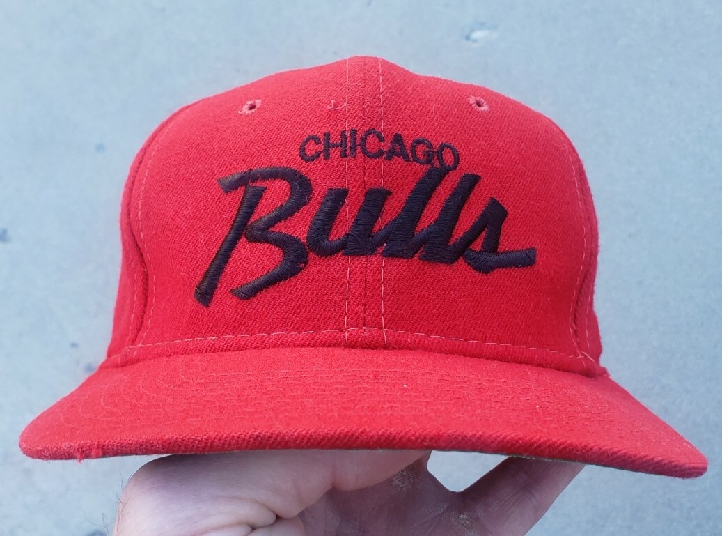 レア！SPORTS SPECIALTIES NBA CHICAGO BULLS Vintage Sports Specialties NBA Chicago Bulls Red Wool Black
