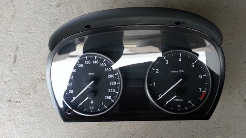 BMW 3er E91 E90 Kombiinstrument Tacho 325i 9166839