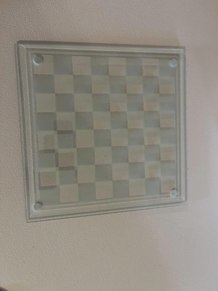 Juego de ajedrez y damas de cristal para juegos clásicos Foto 2 de 4