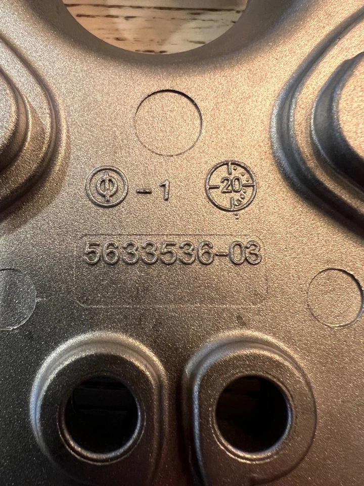 Nueva cubierta superior de culata de motor de moto de nieve Polaris Indy 800 XC 2019 Liberty Foto 3 de 3