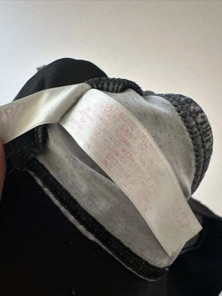 Pink by Victoria's Secret Women's Sports Bra Size XS No Pads Included Gray Black - Image 4 of 4