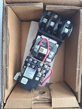 Square D 8903LXO30V08 Multi-pole Lighting Contactor 120V NEW UNUSED!