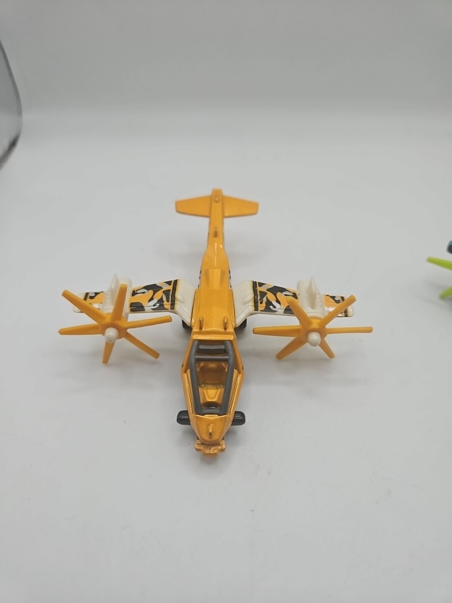 2012 Mattel Yellow & Green Sky Safari Diecast Plane 1:64