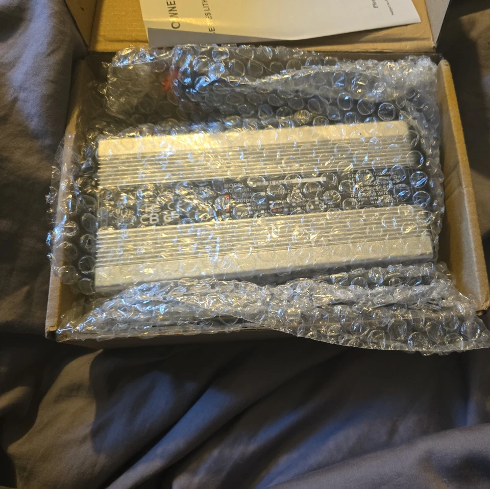 LiFePO4 电池充电器 43.8V 8A 锂铁磷酸盐电池高速充电 — 第 3/4 张图片