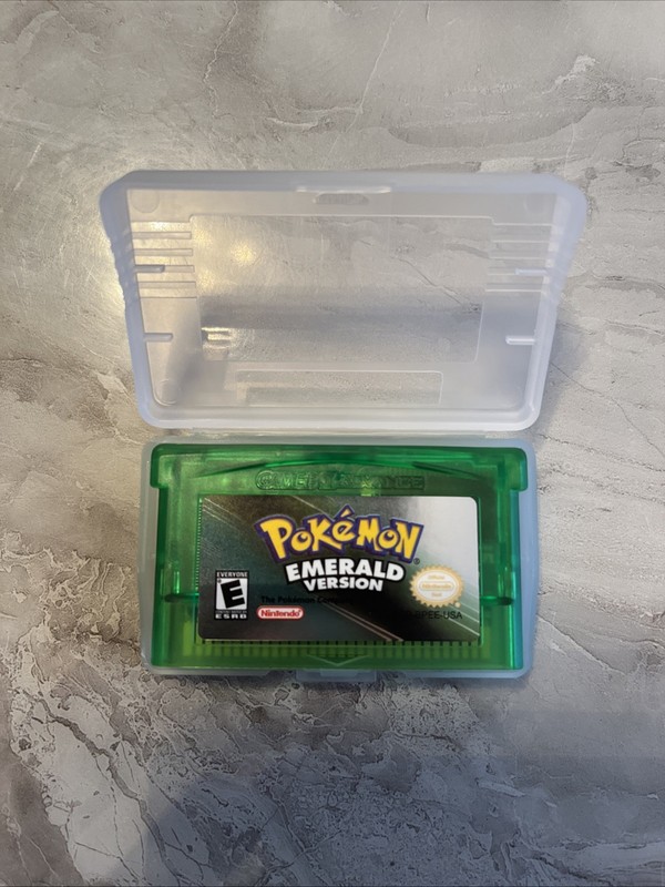 Pokemon Emerald Gameboy Advance