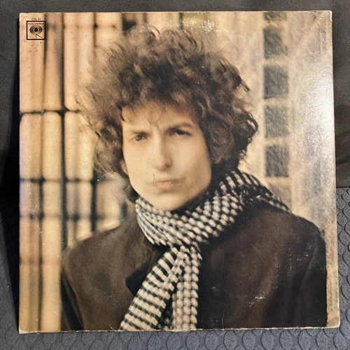 Vintage 1972 Bob Dylan “Blonde On Blonde” 2-Eye 12” LP #C2S 841 Columbia Record