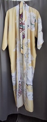Vintage Mitsukiku japanischer Kimono gelb weiß Blumen Geisha Szene Made in Japan