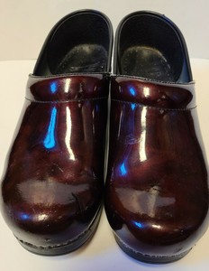 free dansko for nurses