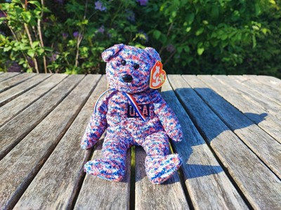 TY BEANIE BABIES USA DER BÄR 2000