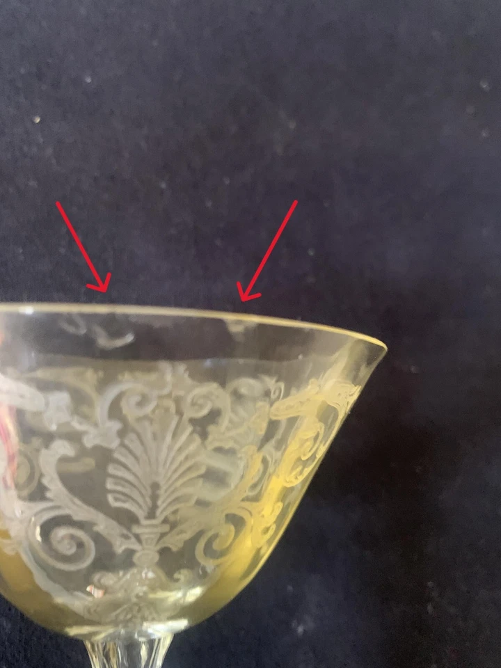 Fostoria Topaz Versailles Etched Small Cordial Glass 5.25" x 3.25" Vintage Rare - Image 4 of 4