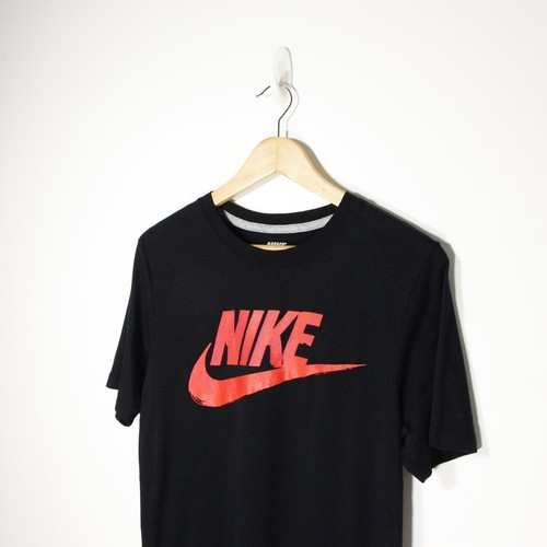 FREE AUS SHIPPING-Vintage Black Nike t 