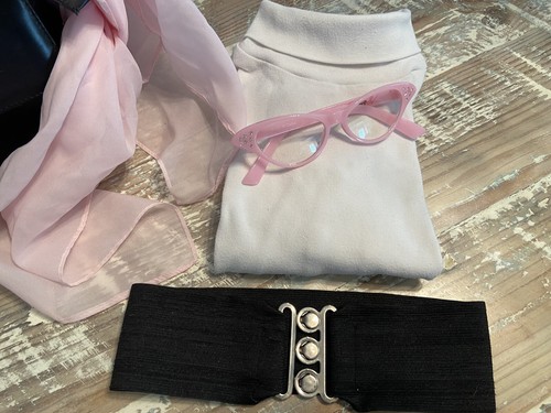 Handmade BOUTIQUE Costume Girls 4-6 Pink Poodle Skirt Saddle Shoe 50's Halloween - Picture 12 of 12