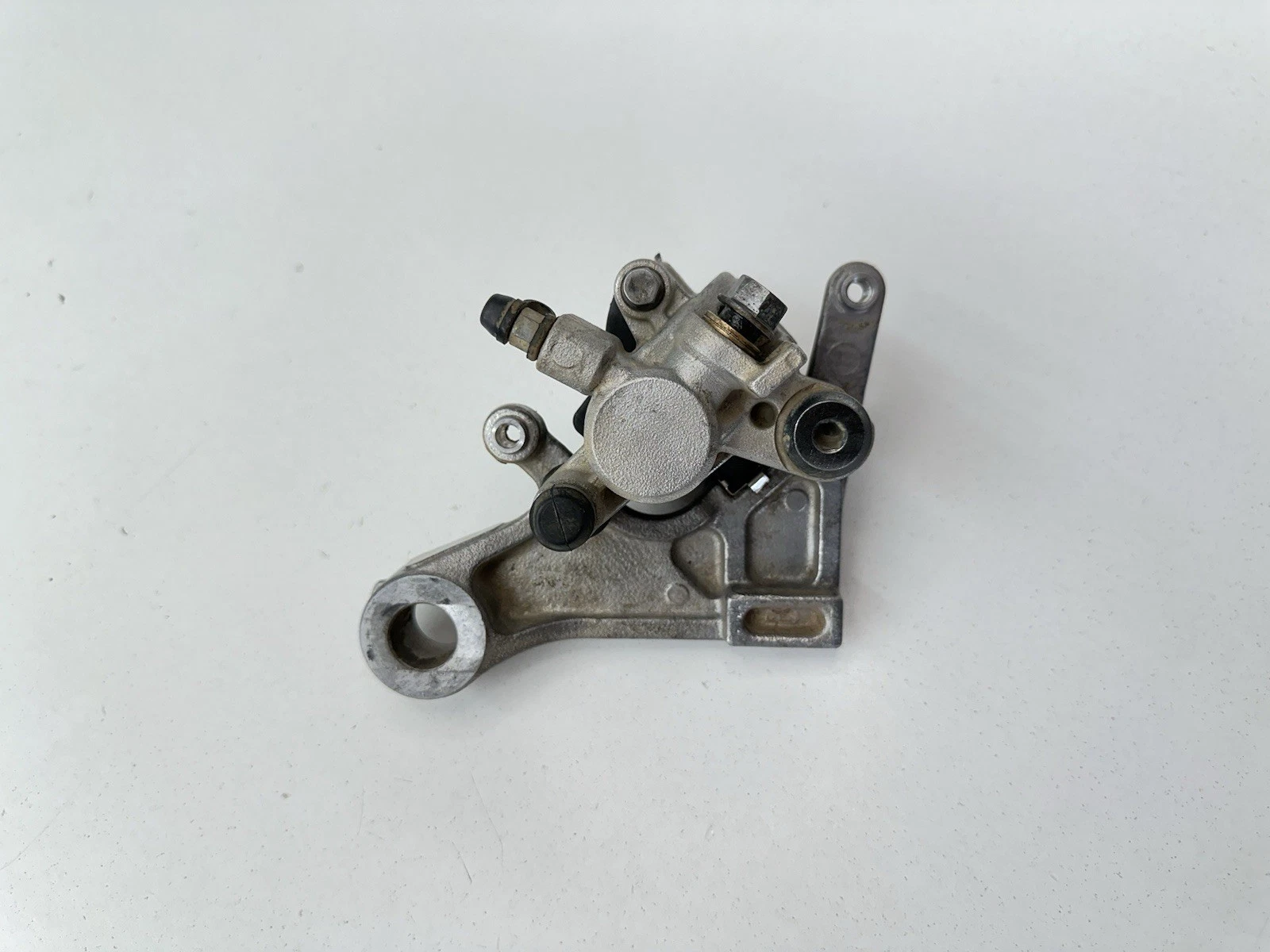 OEM 07-26 HONDA CRF150R CRF150RB REAR BRAKE CALIPER & MOUNT ASSY 43150-KSE-006