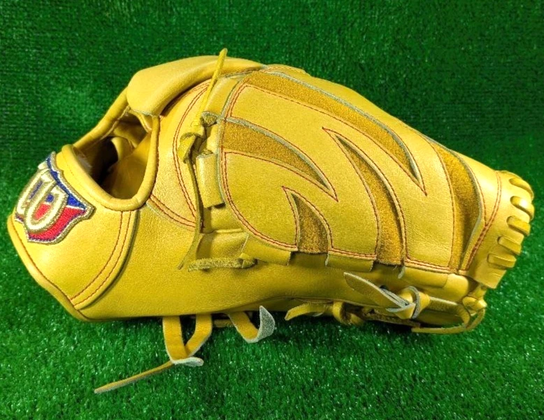Wilson Baseball Glove Made in Japan Rare Bear Logo Yellow Leather Mitt 12.25 - Image 4 of 4