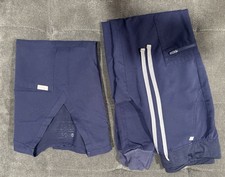 FIGS womens scrub set XS in Navy- Zamora Jogger Pant  Catarina One-Pocket Top