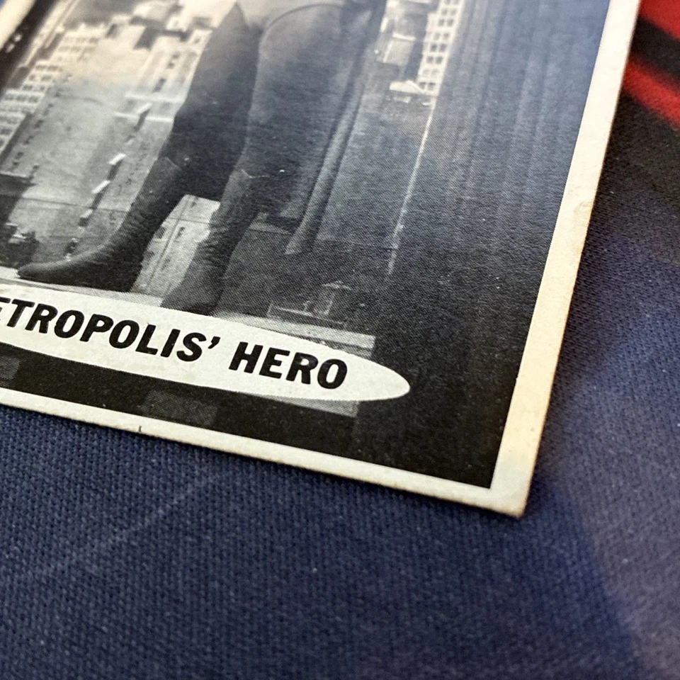 OFFER? 1966 Topps Superman #9 Metropolis’ Hero George Reeves Vintage Card - Image 4 of 4