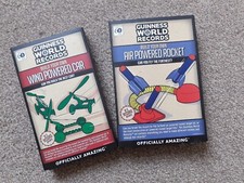 Coches de colección Guinness World Records cohete y eólicos nuevos en caja juguetes