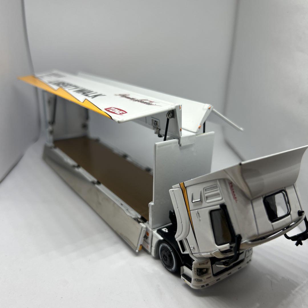 Mitsubishi Fuso Super Great LBTruck Diecast Model 1/64 Mitsubishi Fuso Super Great LBTruck Diecast Model 1/64