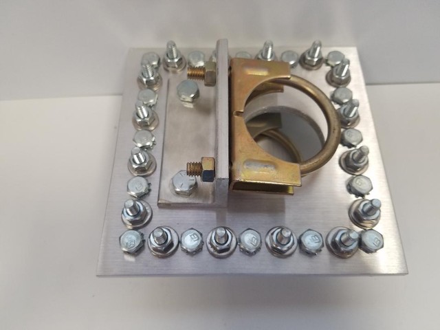 Up to 2-3//8/" to 2-3//8/" Heavy Duty Antenna Mast Mount SSM Crossover Plate