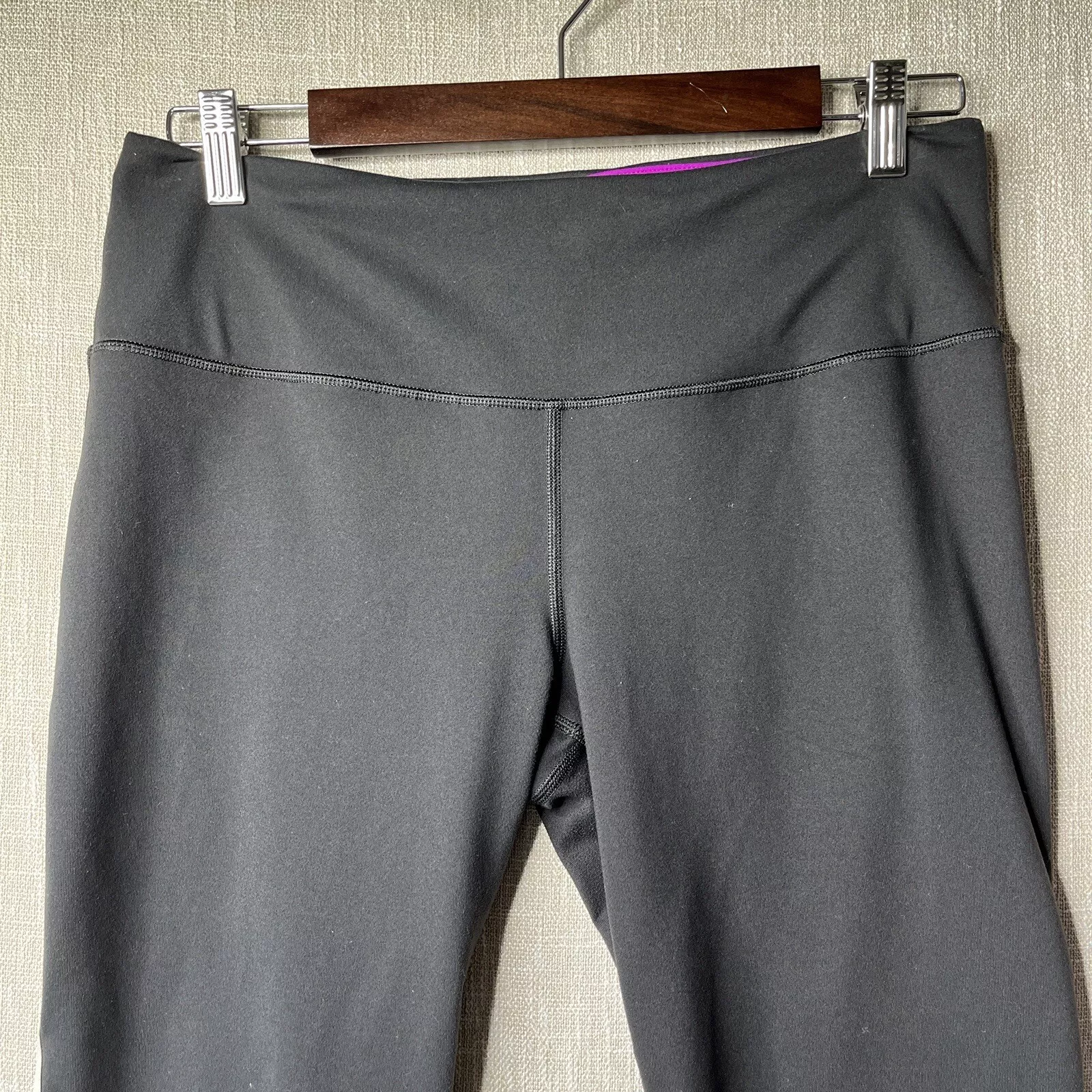 victoria-secret-vs capri mid rise athletic pants