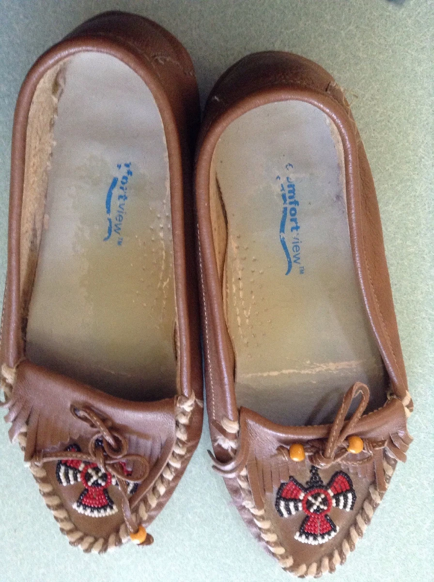 LADIES COMFORT VIEW SIZE 6.5 BROWN LEATHER NATIVE BEADED MOCCASIN SOFT INSIDE