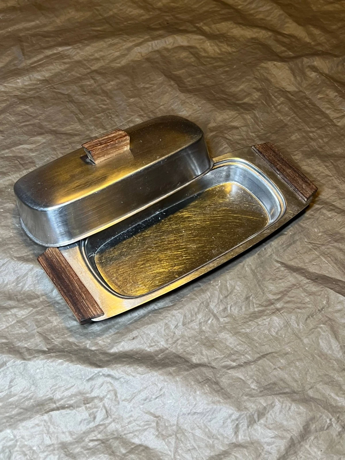 MID CENTURY SCANDINAVIAN STYLE BUTTER DISH 18/8 STEEL Made in Hong Kong Wood