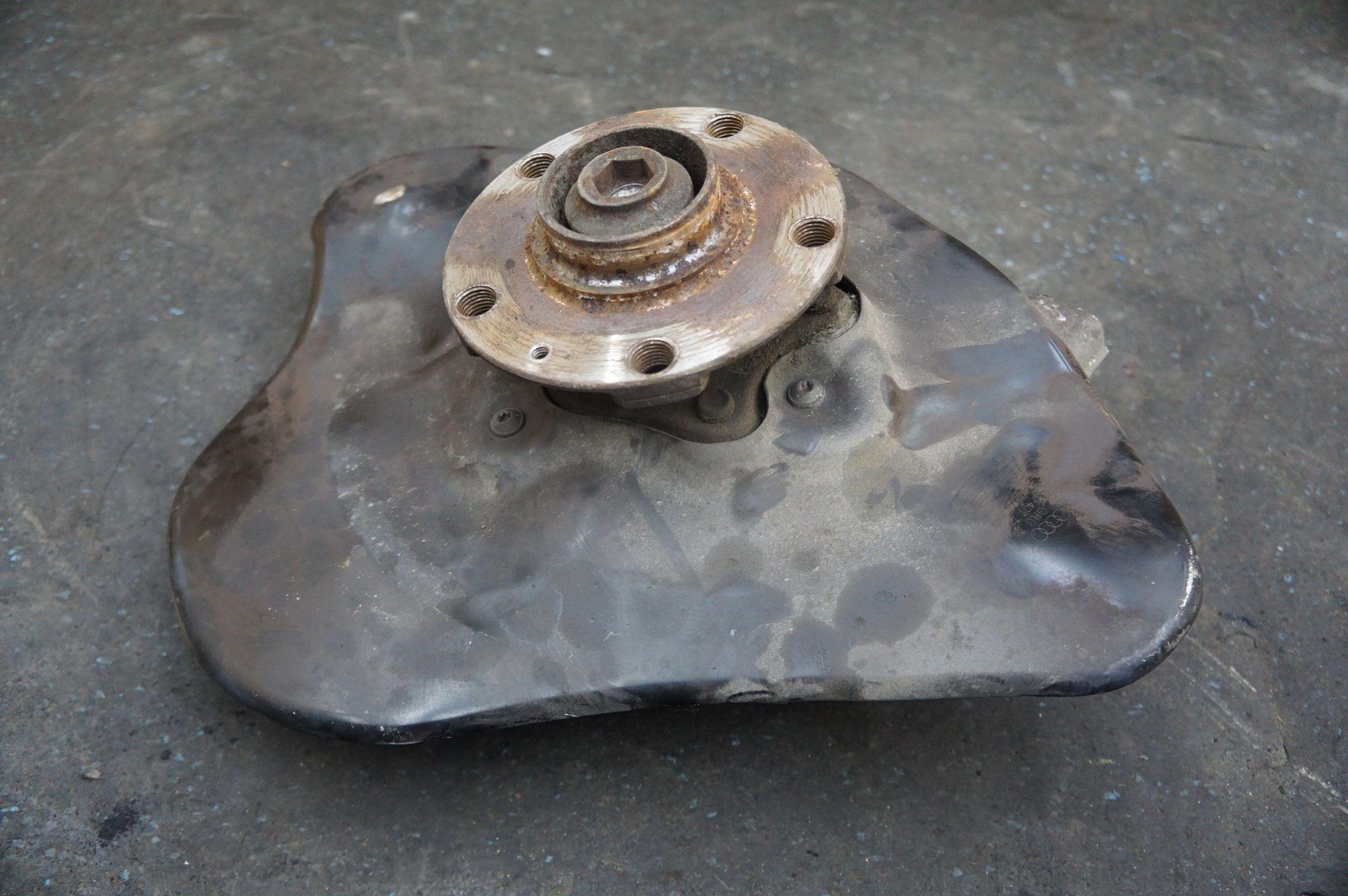 Front Right Spindle Knuckle Hub 420407246G OEM Lamborghini Gallardo 2012 *Note