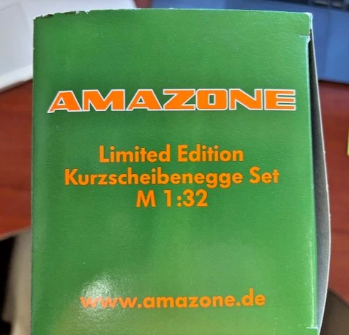 Fendt with Amazone Speed Disc 1:32 - Image 2 of 3